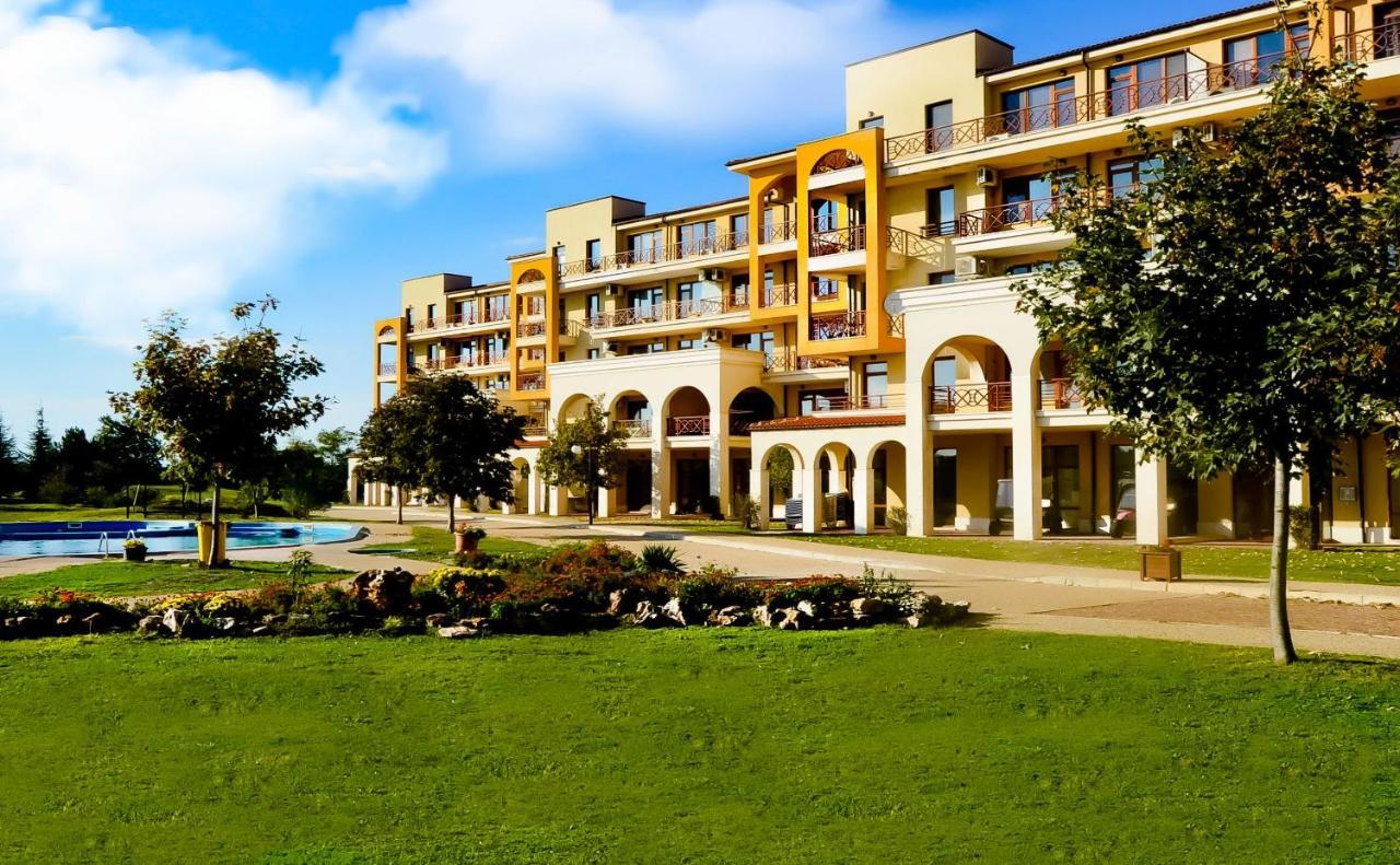 Lighthouse Golf Resort, 75 Mp2, With Balcony 발치크 외부 사진