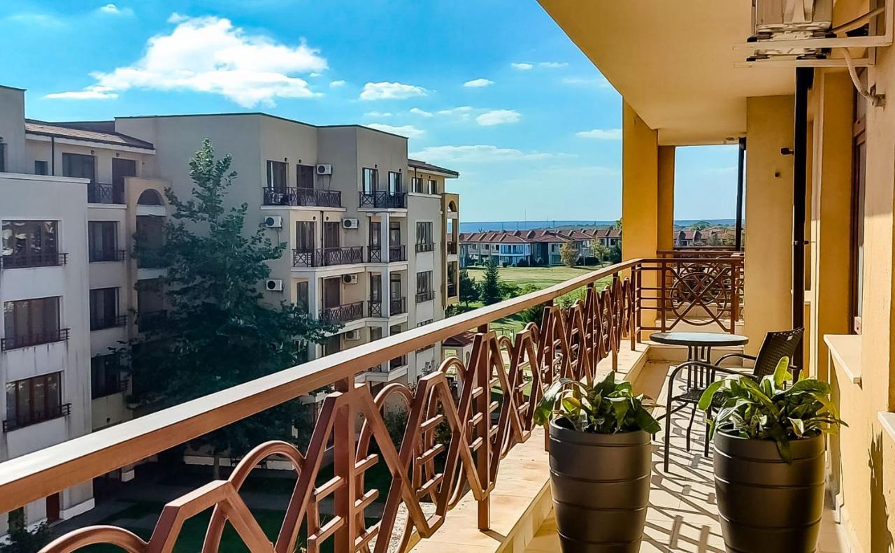 Lighthouse Golf Resort, 75 Mp2, With Balcony 발치크 외부 사진